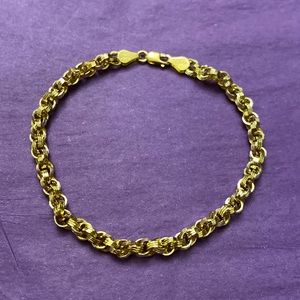 Everlasting Gold Bracelet
